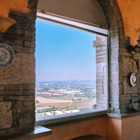 Assisi, Da Bernardo Apartment *