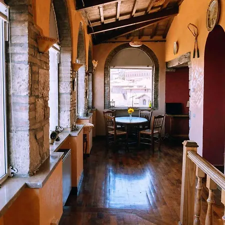 Assisi, Da Bernardo *